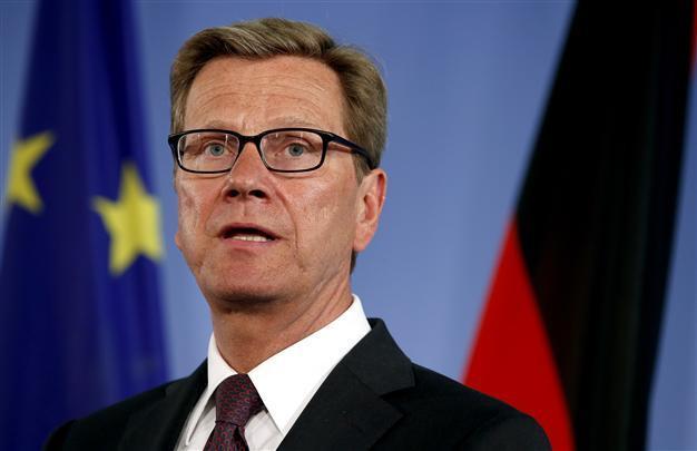 German foreign minister criticises media rules for neo-Nazi trial