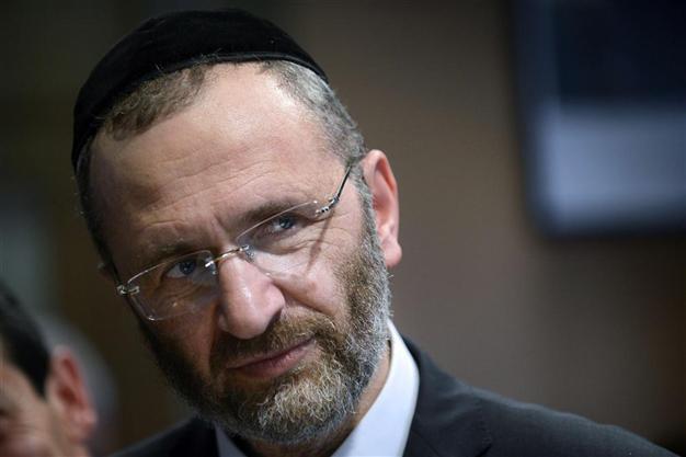France’s chief rabbi refuses to step down amid scandal