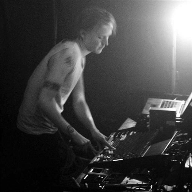 Vladislav Delay comes to Salon