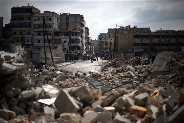 Syria air raids target Aleppo Kurds: Watchdog