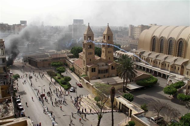 One dead in clashes after funeral of Egypt Coptic Christians