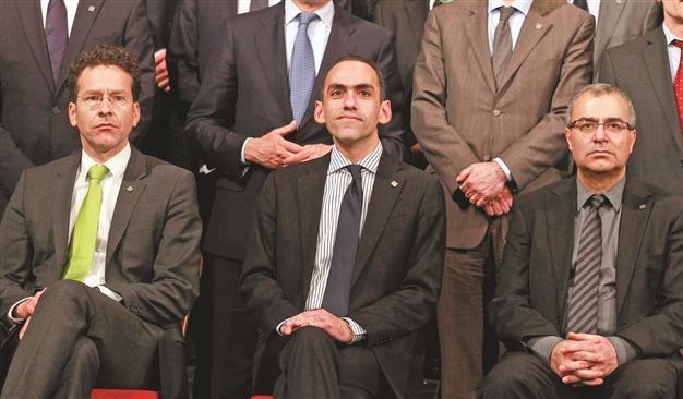 Greek Cypriot government, central bank row deepens