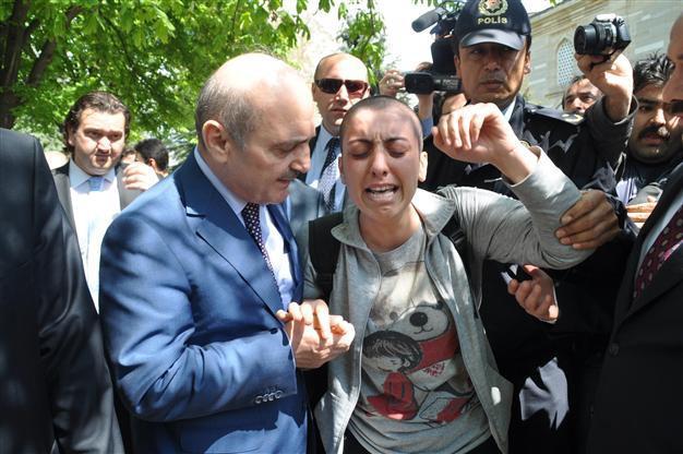 Minister’s gesture offends desperate cancer patient
