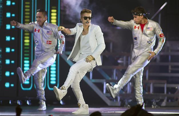 Anne Frank museum defends Bieber after furore
