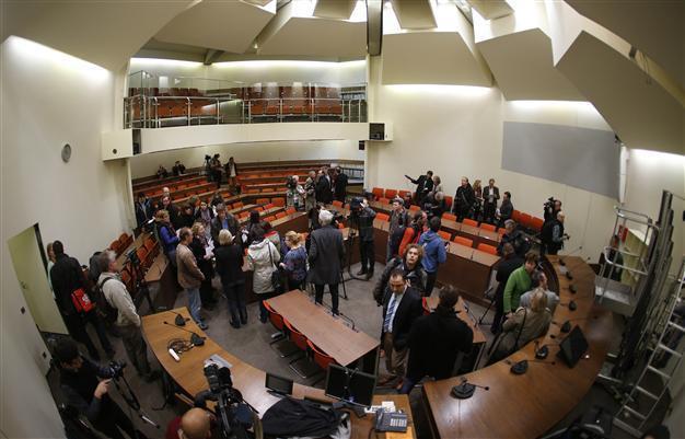 German neo-Nazi murder trial delayed after media access ruling