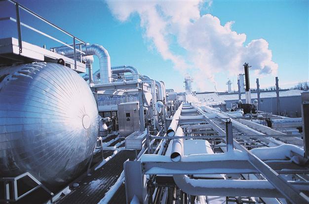 UK, Qatar firms buy gas assets in Canada