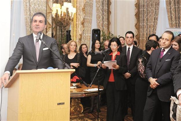 Turkish ministers hold a special reception for book fair