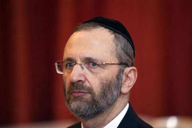 Frances Grand Rabbi resigns after plagiarism scandal