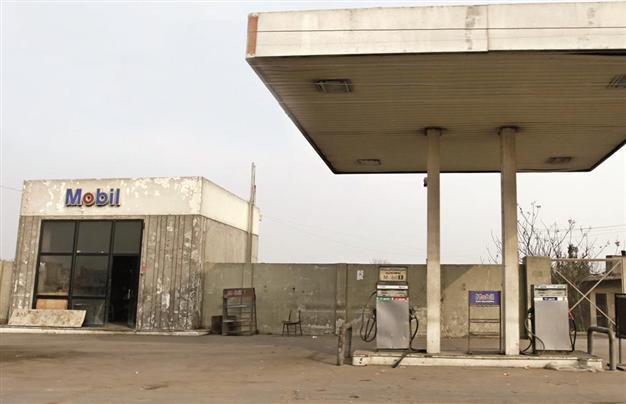Egypt debts to oil producers highlight subsidies struggle