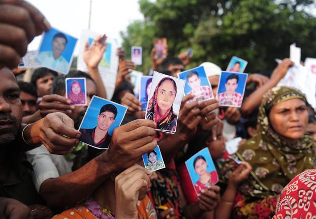 Bosses arrested over Bangladesh building disaster
