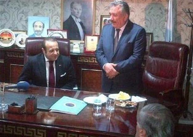 Mayor protests Turkish PM’s visit over ministers offensive tweet