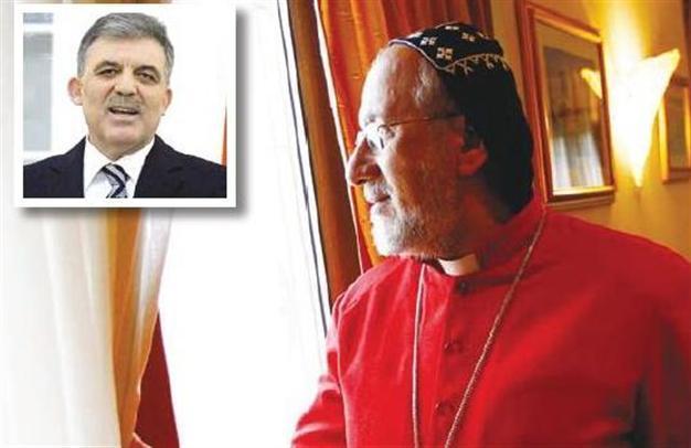 Turkish President Gül includes minority leader on Sweden trip