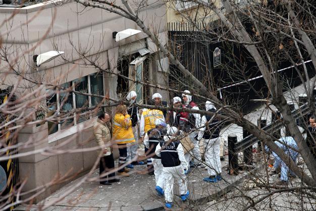 Greek government closes two DHKP/C camps: Report