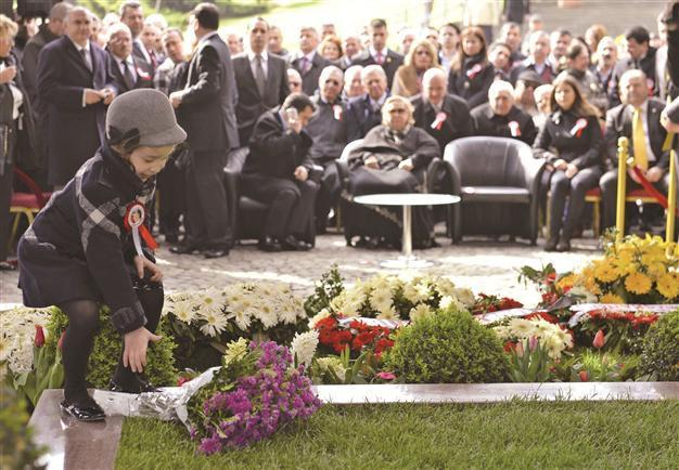 Özal remembered by his grave, 20 years on