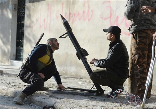 Syria rebels reject Lebanon Salafists jihad call