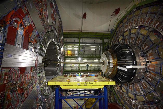CERN scientists find asymmetry in particle decay
