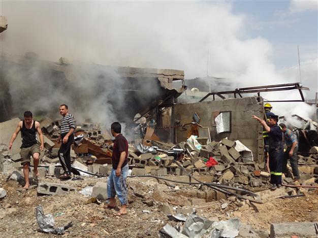 Bombings at mosques push Iraq death toll to 195