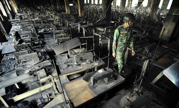 Rescuers find 50 survivors in Bangladesh compound