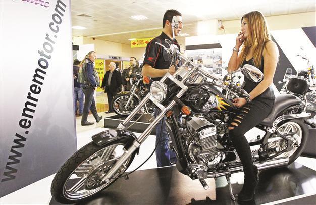 Motor and bike lovers meet in Istanbul fair