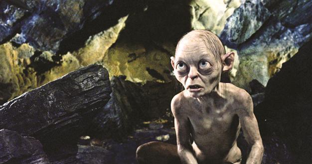 Jackson’s first Hobbit surpasses $1 billion