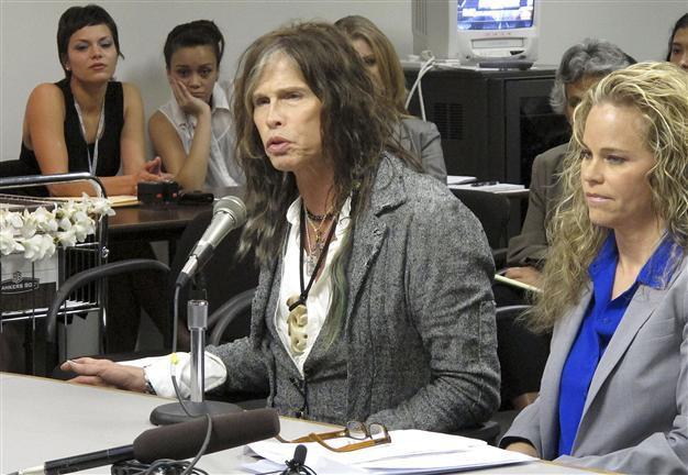 Hawaii Senate passes Steven Tyler Act on privacy