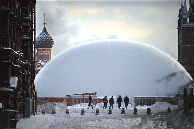Lenin should leave Red Square: Kremlin rights chief
