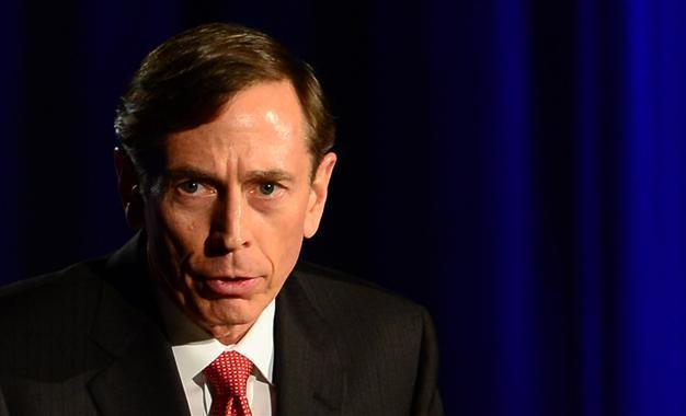 Former CIA chief Petraeus to teach at LA college