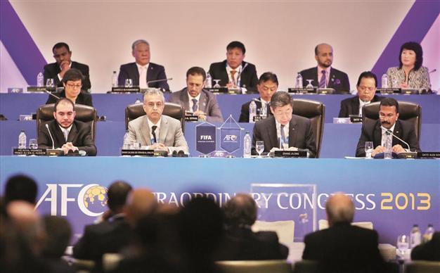 Controversial sheikh romps to Asian football presidency