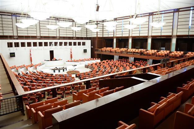Constitution commission agrees to continue work until July 1