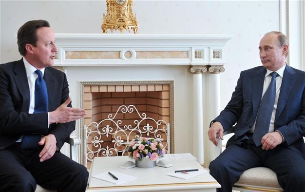 Cameron, Putin discuss Syria amid new push to end war