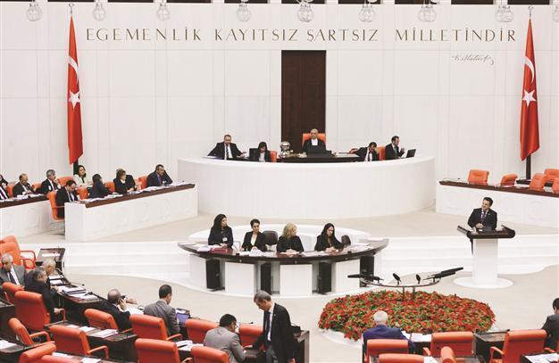 Main opposition submits motion against Turkish PM Erdoğan