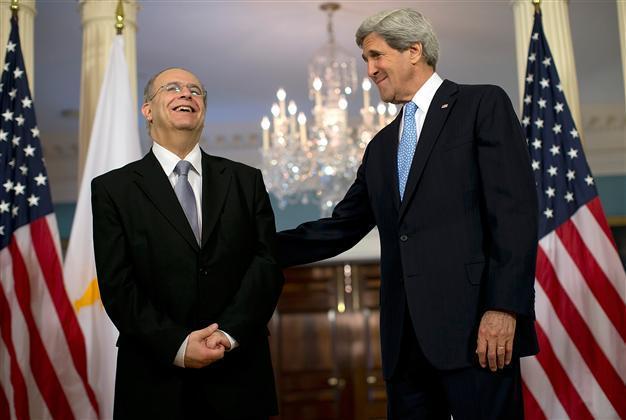 Kerry seeks thaw in frozen Cyprus stalemate, supports bi-zonal federation