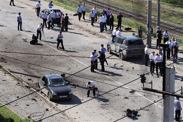 Dagestan blasts kill four as Moscow plot foiled