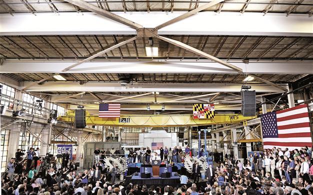 Politics push Obama to focus on economy