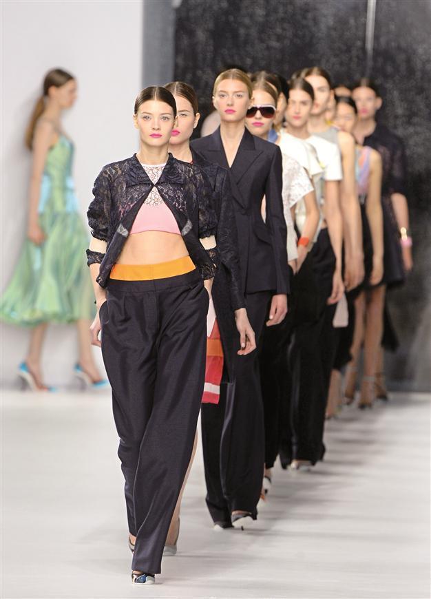 Dior presents cruise fashions amid stars