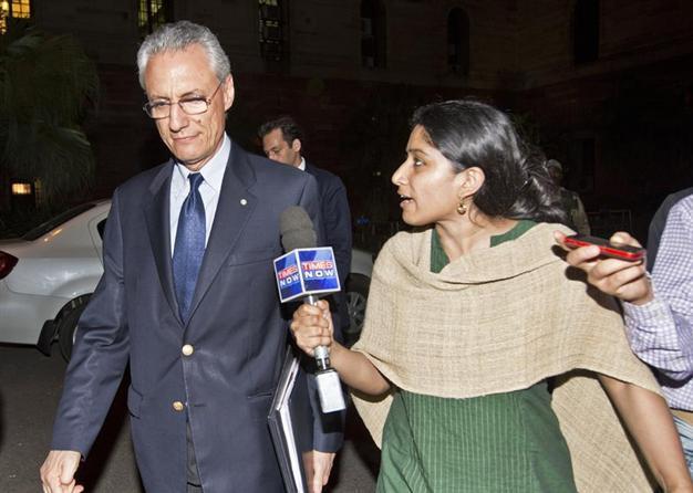 India PM warns of consequences over Italian marines charged with murder