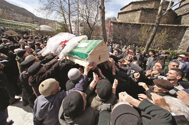 Victims of the fire in Germany laid to rest in Afyon