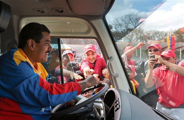 Venezuelas Maduro says U.S. far-right wants to kill Capriles