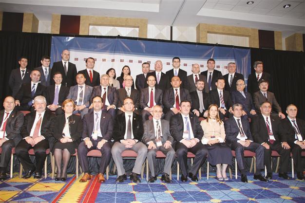 US, Turkish officials vow to improve ties