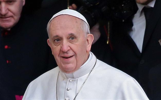 Pope Francis vows renewed collaboration with Jews