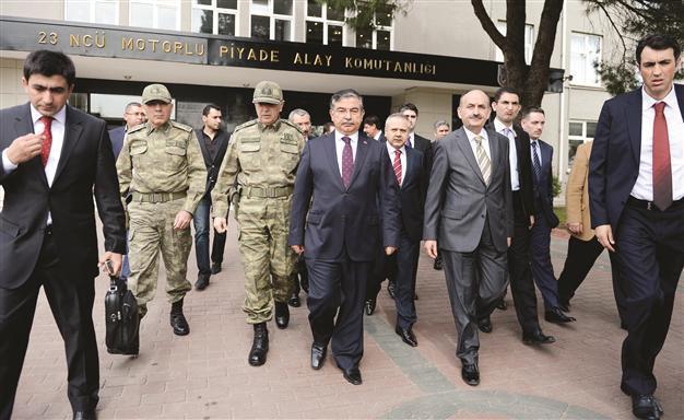 Military delivers large plot for hospital to ministry