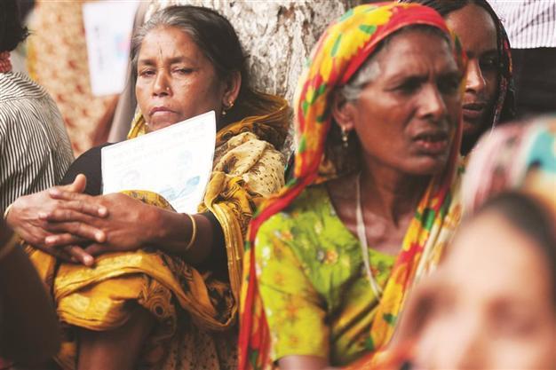 Bangladesh ends collapse search, agony for relatives