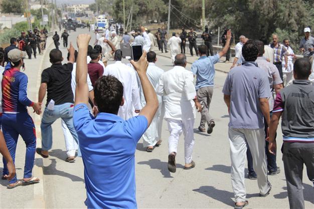 Bombs against Iraqi Sunnis kill at least 49
