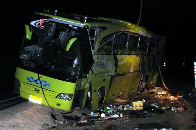Six killed in Iran-bound bus crash in Tokat