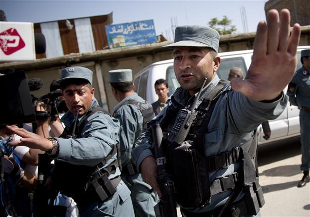 Gunmen occupy Kabul building in Taliban attack