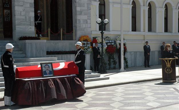 Controversial state of emergency governor during Turkeys troubled 90s laid to rest