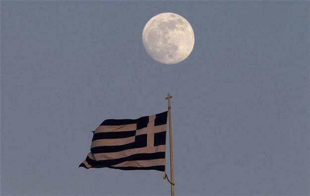 Turkish refugee woman beaten by Greek police, Amnesty reveals