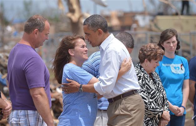 Obama travels to tornado-ravaged Oklahoma