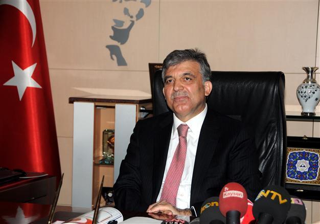 Turkish President Gül’s approval on alcohol bill contingent on Constitution