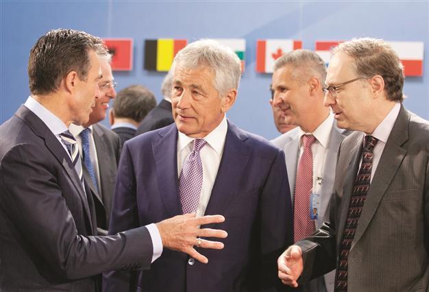 NATO to set up rapid reaction teams against cyber threats